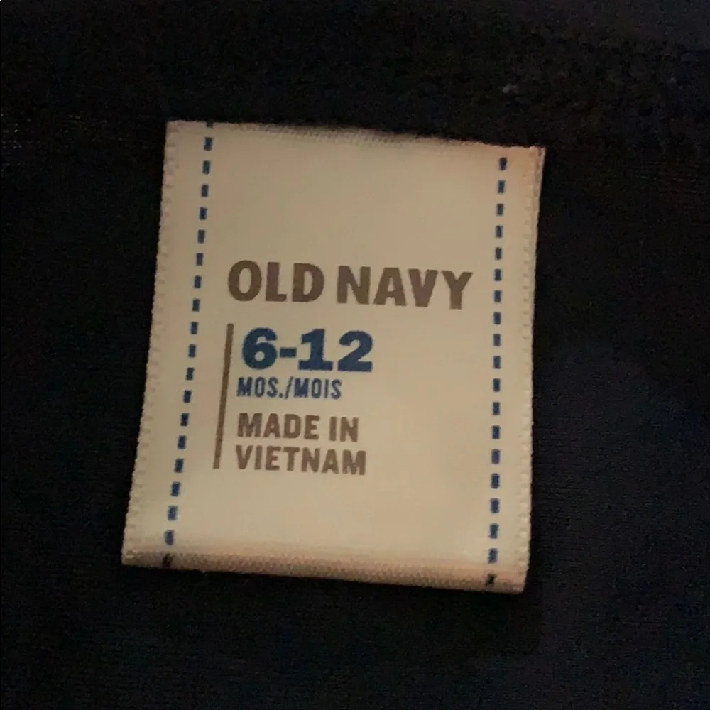 EUC Old Navy rash guard m, sz 6-12 mos